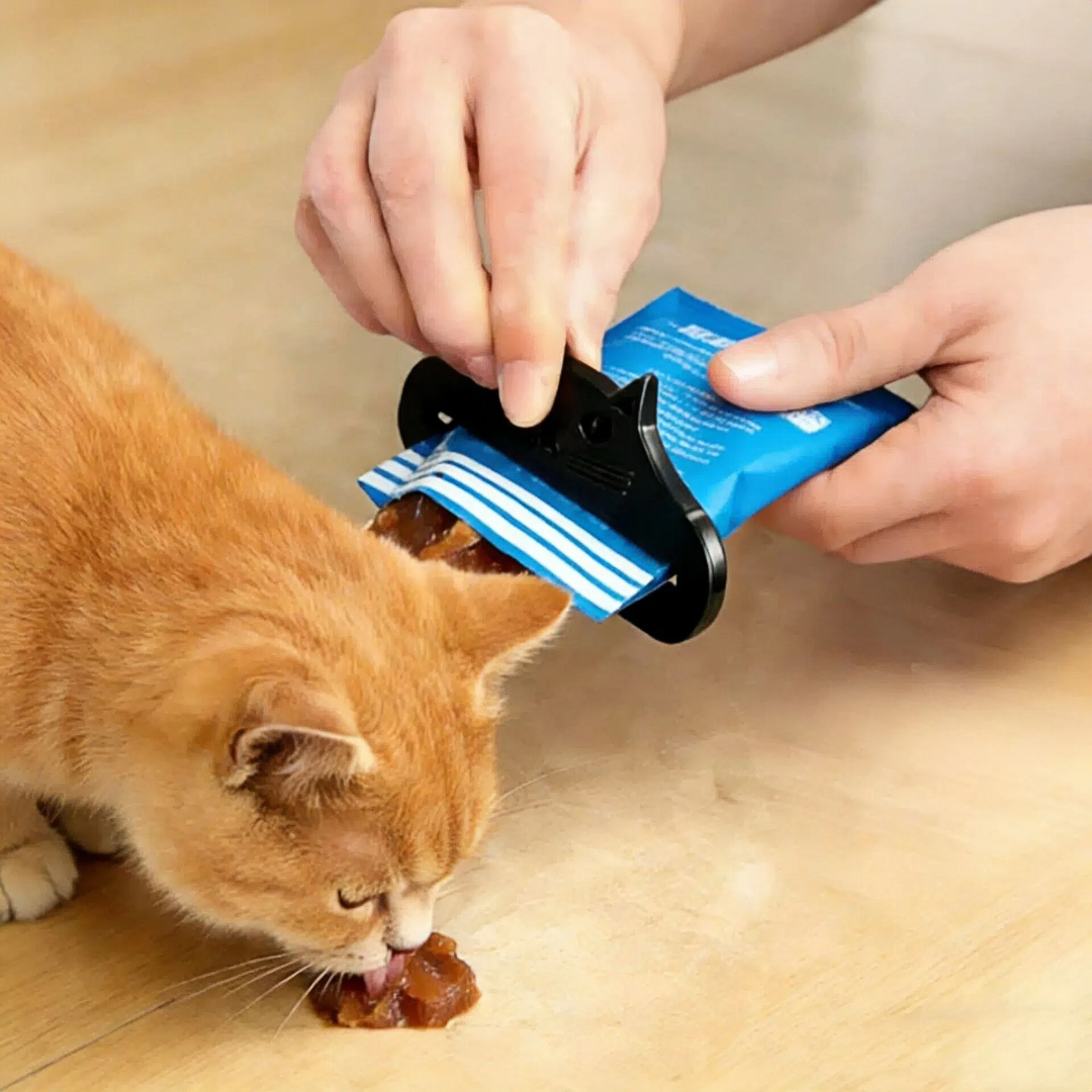 Pet Supplies Stores - Cat Food Bag Squeezer Tool Set